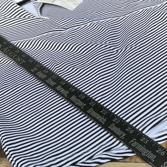 Tommy Bahama Black and White Striped Sleeveless Blouse Medium - Picture 7 of 8